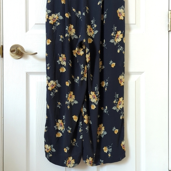 Abercrombie & Fitch Floral Tied Back Cropped Straight Wide Leg Jumpsuit Navy M - Picture 15 of 15